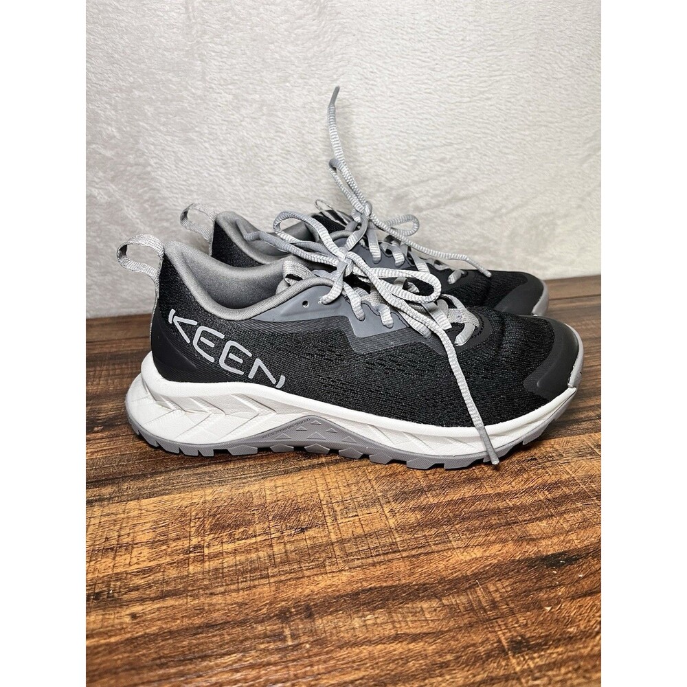 KEEN Women Versacore Size 5.5 Speed Hiking Trail Running Shoes Black/Magnet